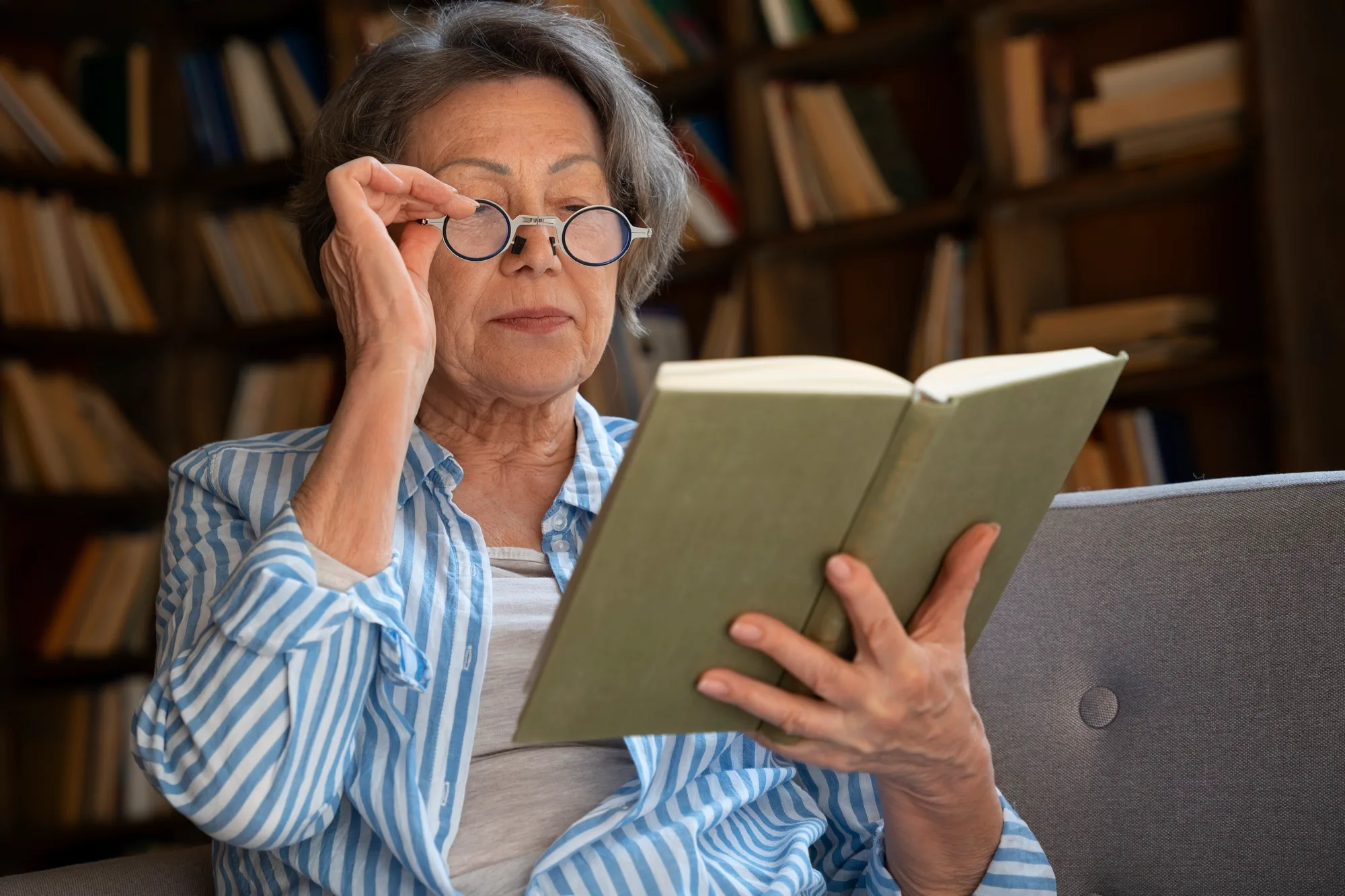 Sign 1: Holding Things Further Away to Read